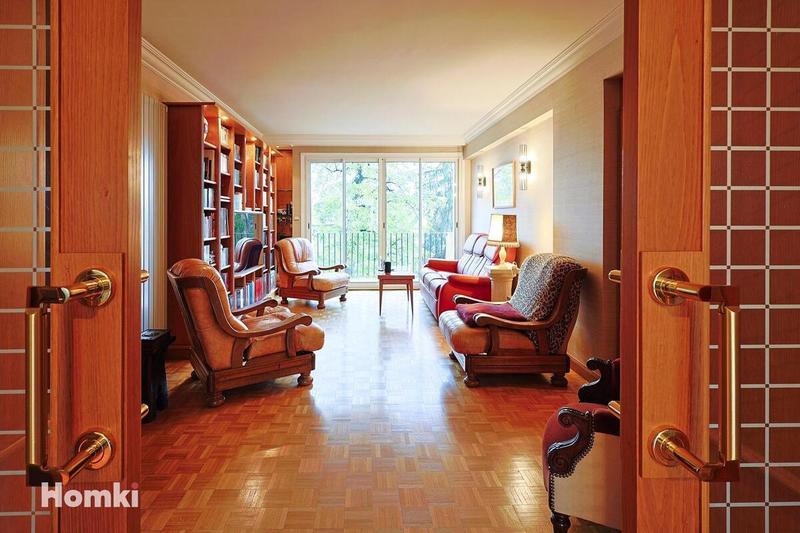 Appartement - 155 m² - 6 pièces