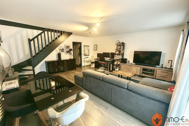 Maison - 98 m² - 6 pièces