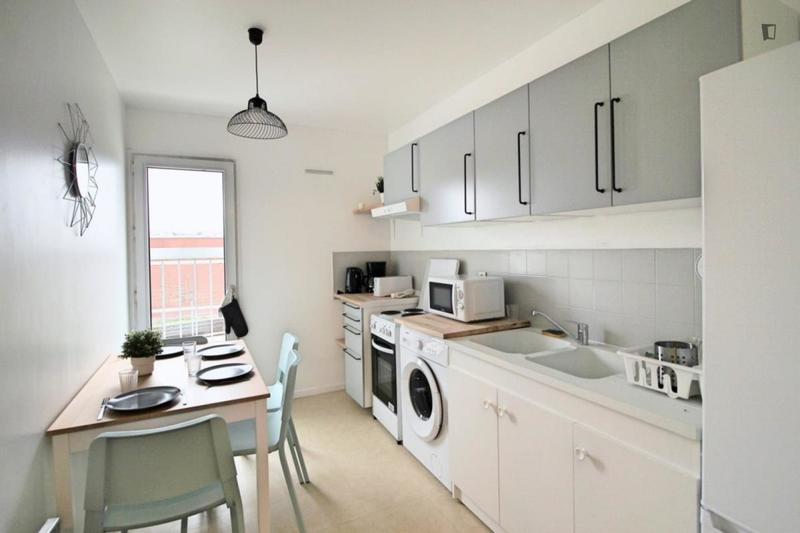 Chambre - 10 m² - 4 pièces