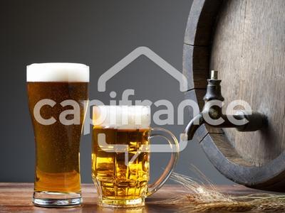 Local commercial - 303 m² - 7 pièces