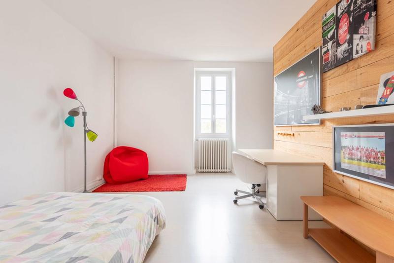 Demeure - 280 m² - 8 pièces