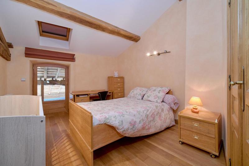 Maison - 220 m² - 7 pièces