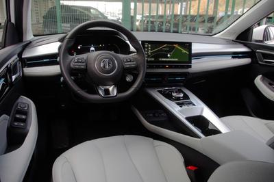 Mg mg5 Electric 130kw Luxury 50kwh Autonomie Standard 2wd