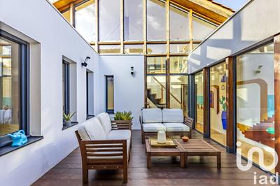 Maison de ville - 288 m² - 10 pièces