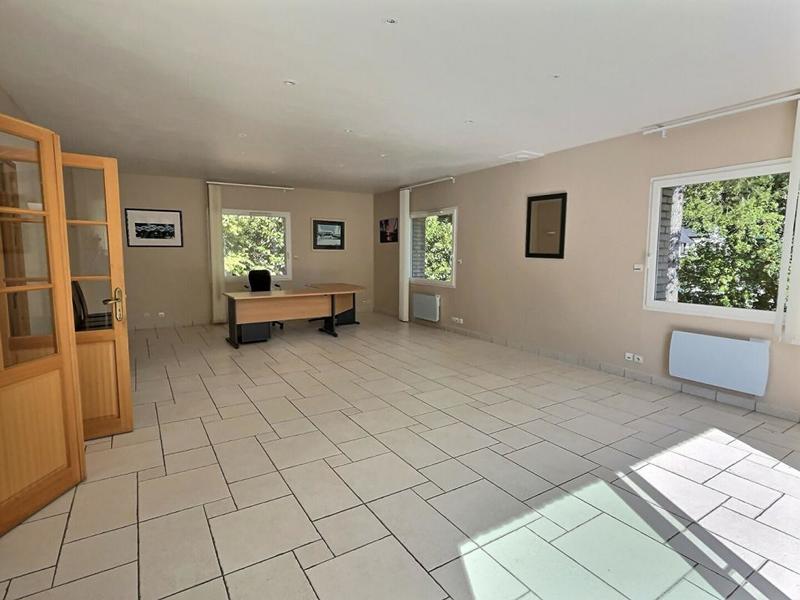 Villa - 250 m² - 10 pièces