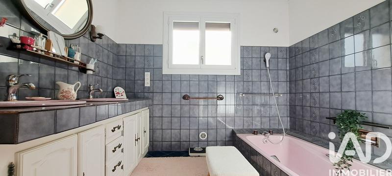 Maison - 229 m² - 7 pièces