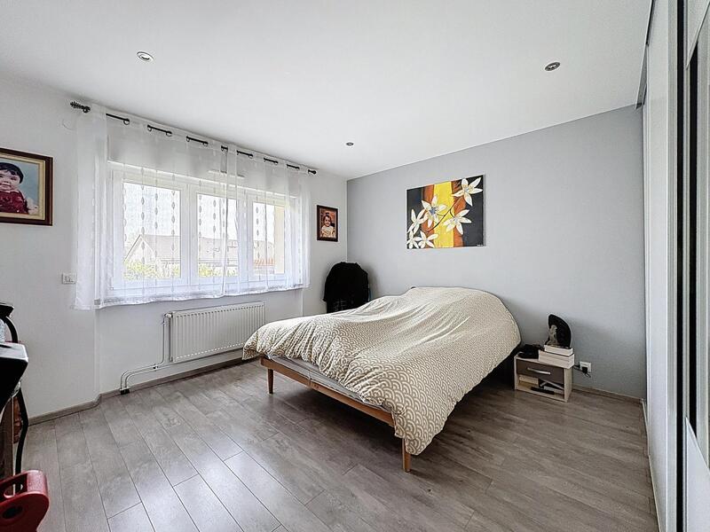 Appartement - 92 m² - 5 pièces