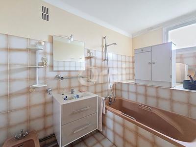 Maison - 95 m² - 4 pièces