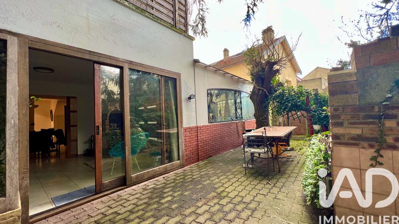 Maison - 90 m² - 4 pièces