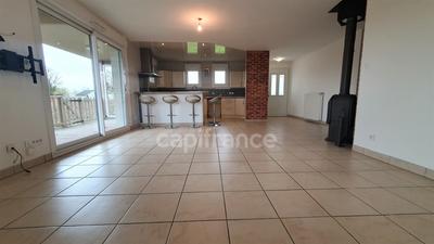 Maison - 100 m² - 4 pièces