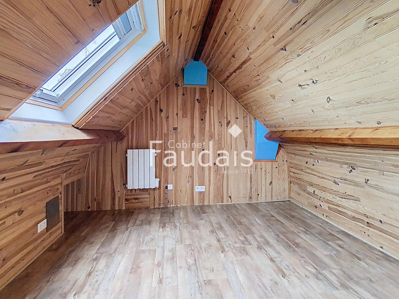 Appartement - 103 m² - 6 pièces