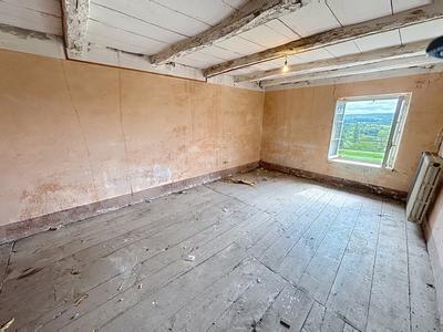 Appartement - 102 m² - 4 pièces