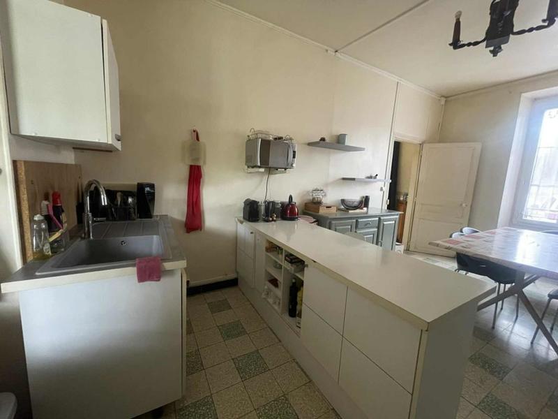 Maison - 180 m² - 7 pièces