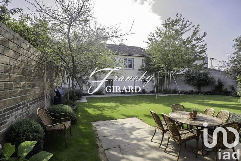 Maison - 95 m² - 5 pièces