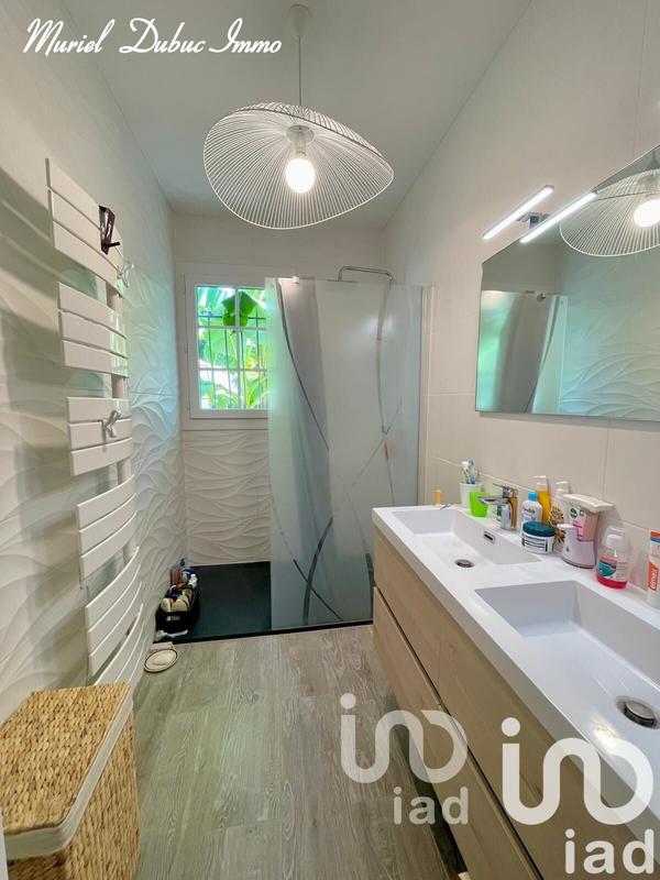 Maison - 201 m² - 5 pièces