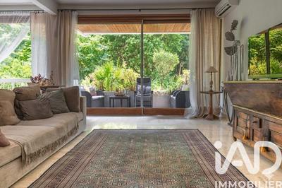 Appartement - 102 m² - 4 pièces