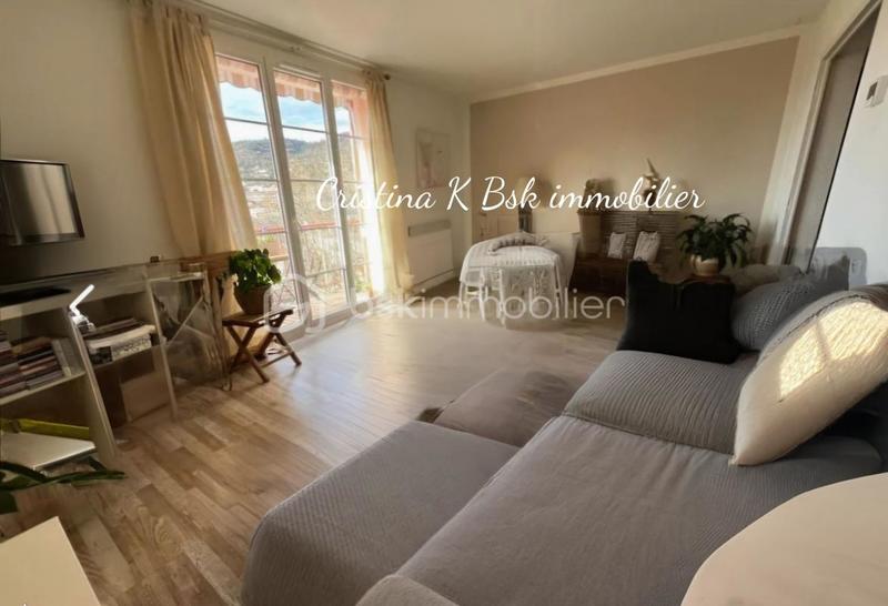 Appartement - 66 m² - 3 pièces