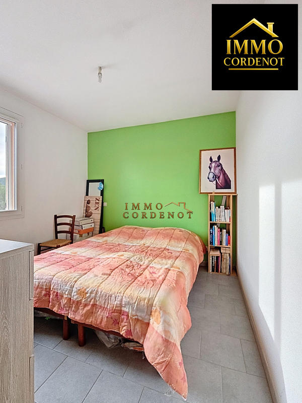 Villa - 90 m² - 4 pièces