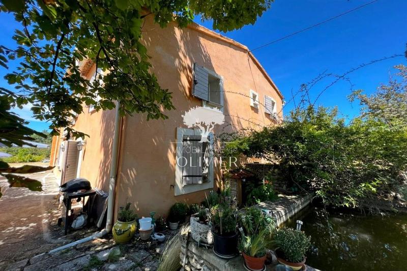 Propriété - 270 m² - 7 pièces