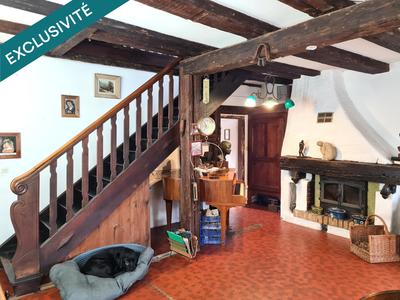 Maison - 279 m² - 10 pièces