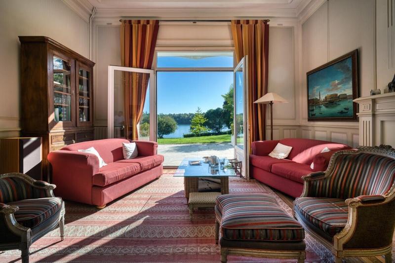 Propriété - 650 m² - 8 pièces