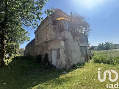 Maison - 195 m² - 15 pièces