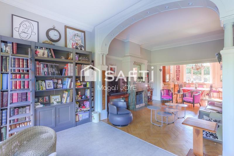 Maison de maîtres - 290 m² - 12 pièces