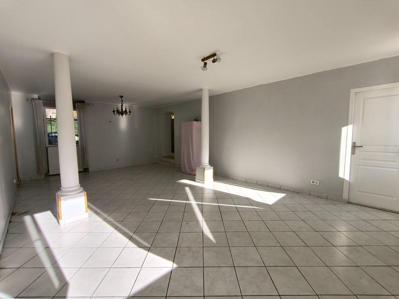 Maison - 192 m² - 6 pièces