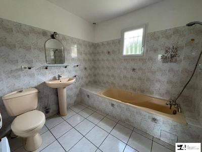 Maison traditionnelle - 124 m² - 4 pièces