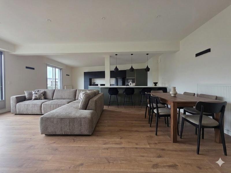 Appartement - 101 m² - 4 pièces