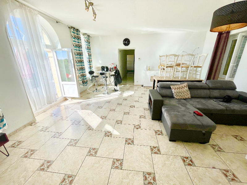 Immeuble - 700 m² - 32 pièces