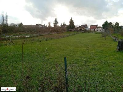 Terrain constructible - 976 m²