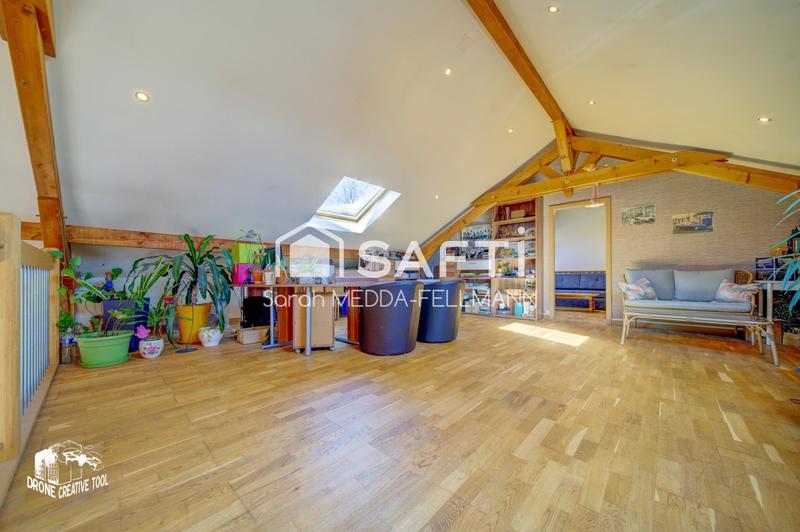 Maison - 165 m² - 5 pièces