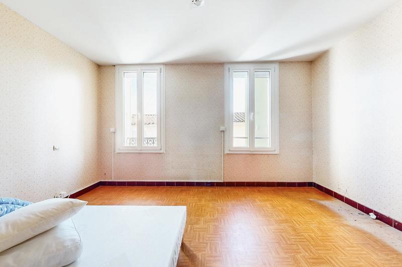 Maison - 198 m² - 8 pièces