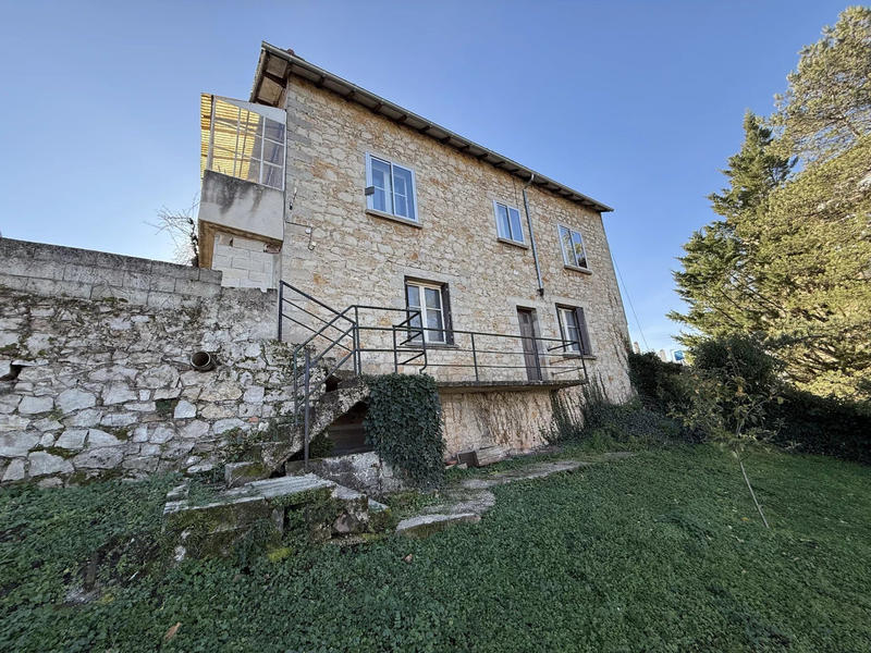 Maison - 85 m² - 5 pièces