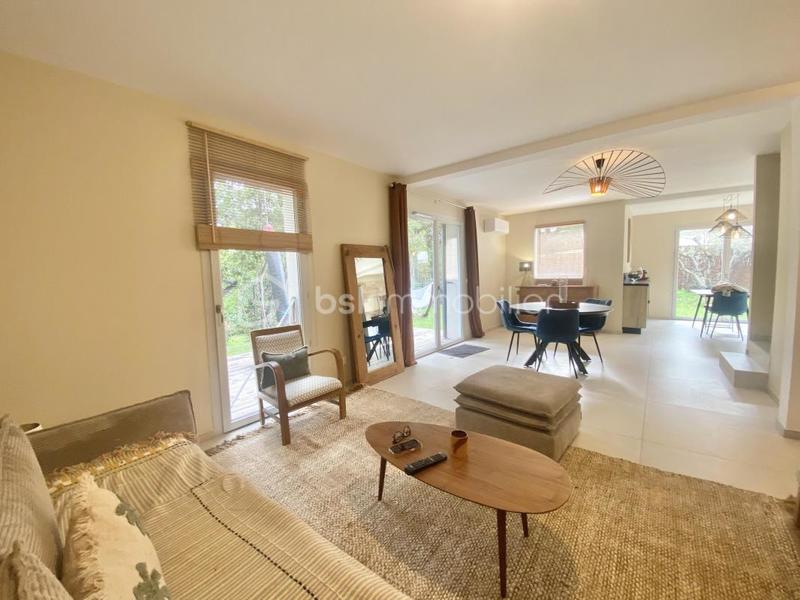 Maison - 90 m² - 4 pièces