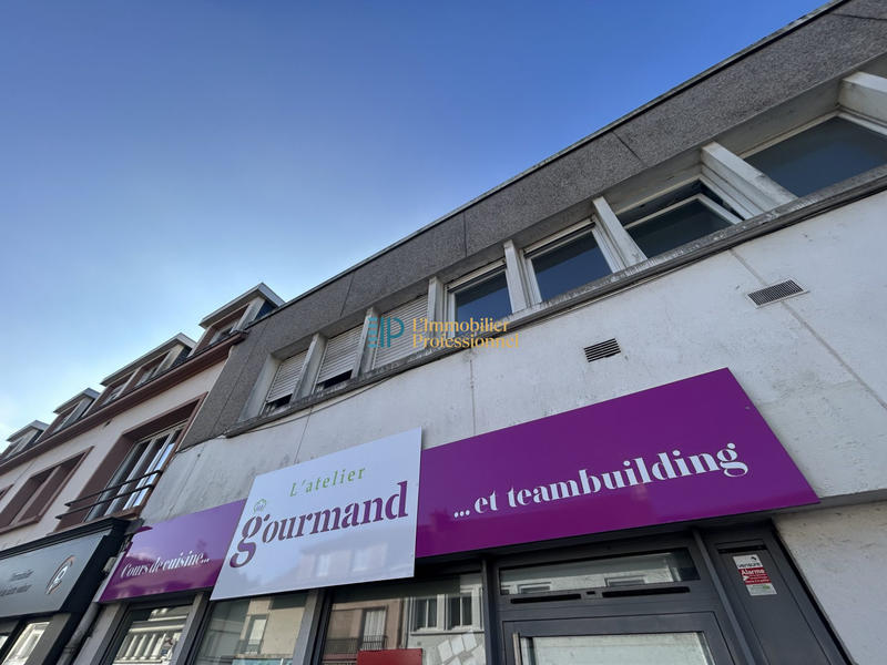 Local commercial - 170 m² - 4 pièces