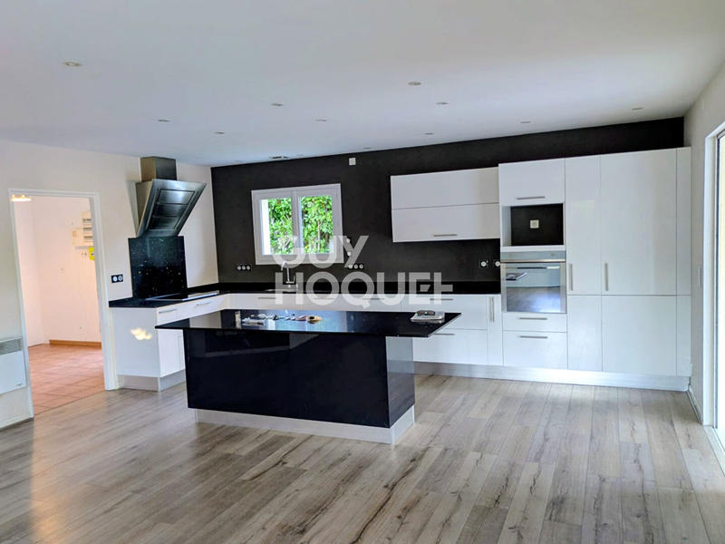 Maison - 155 m² - 6 pièces