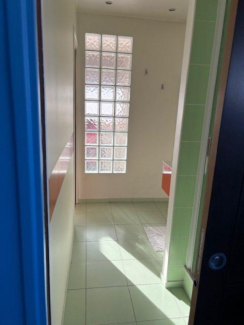 Maison contemporaine - 280 m² - 8 pièces