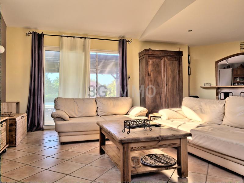 Maison contemporaine - 204 m² - 9 pièces