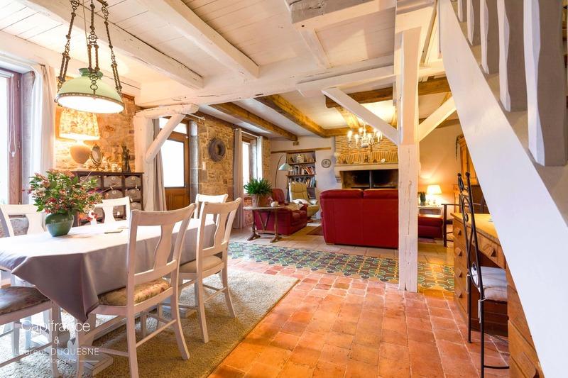 Maison - 192 m² - 7 pièces