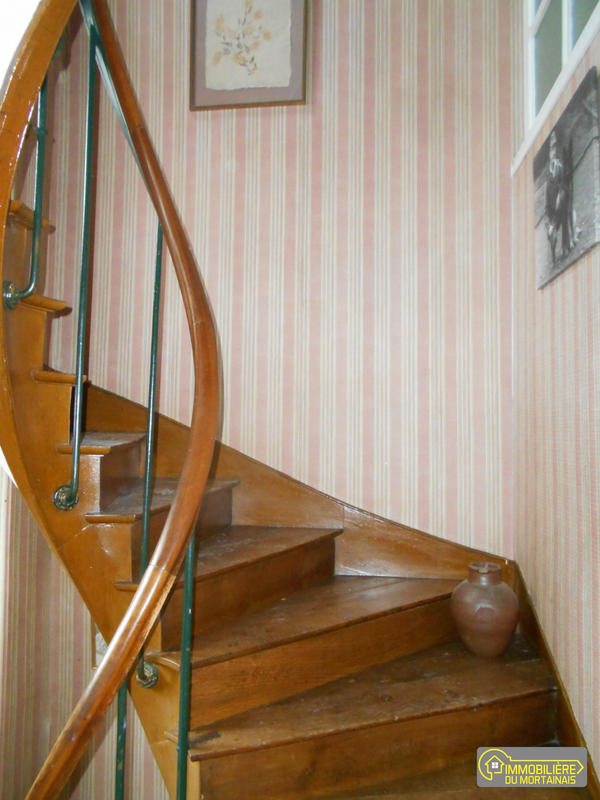 Maison - 171 m² - 11 pièces