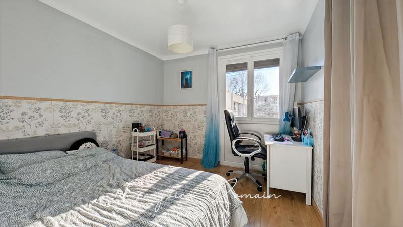 Maison - 88 m² - 5 pièces