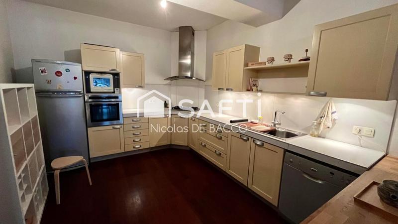 Maison de ville - 298 m² - 8 pièces