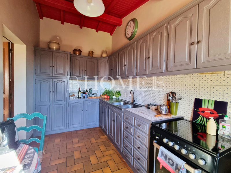 Maison - 180 m² - 7 pièces