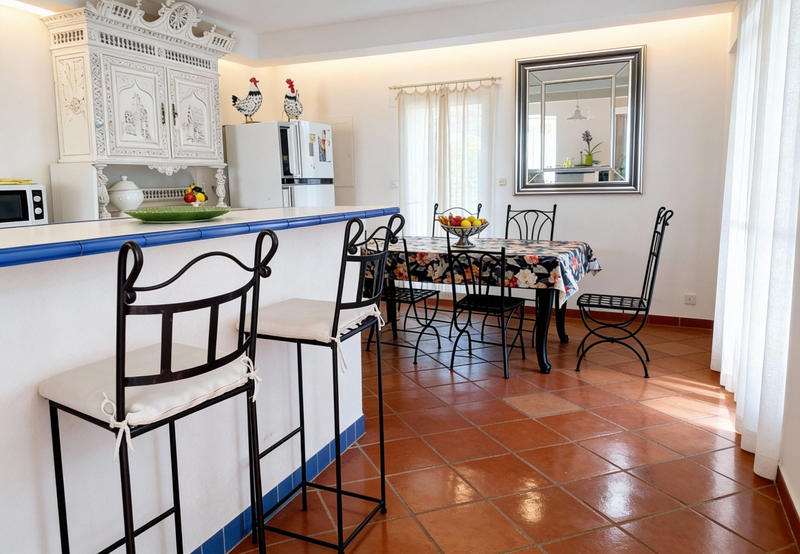 Maison ancienne - 575 m² - 20 pièces