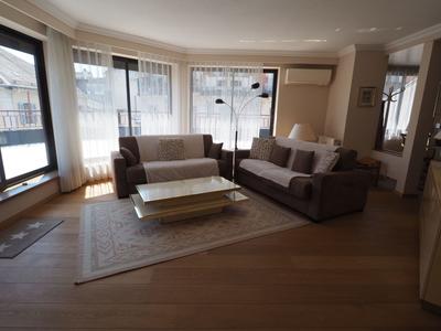 Appartement - 86 m² - 4 pièces