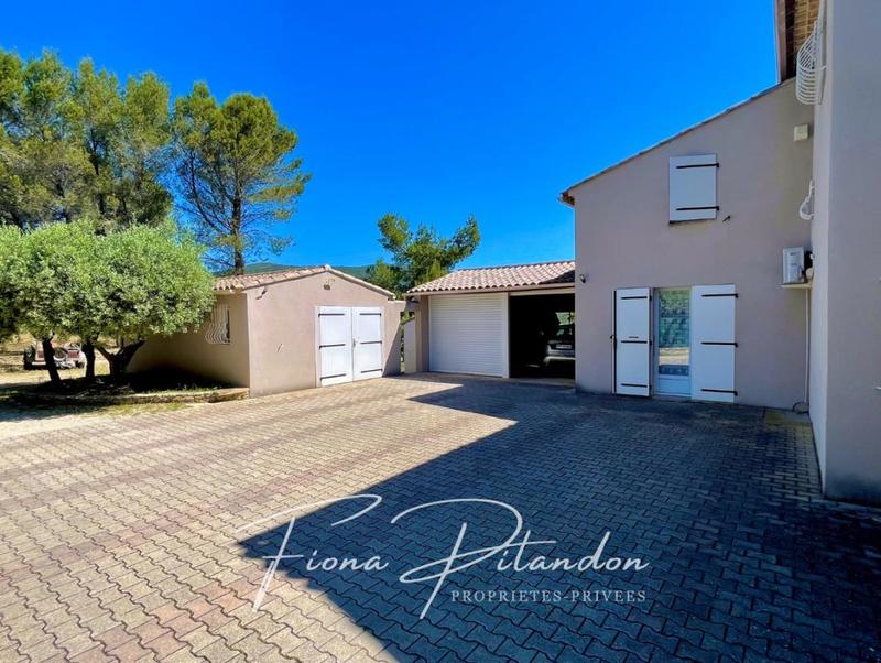 Villa - 200 m² - 7 pièces