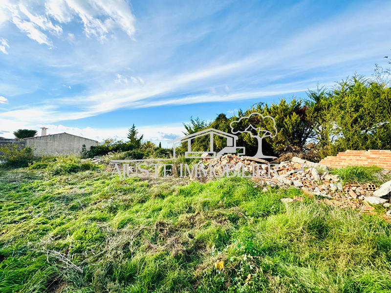 Maison - 92 m² - 6 pièces