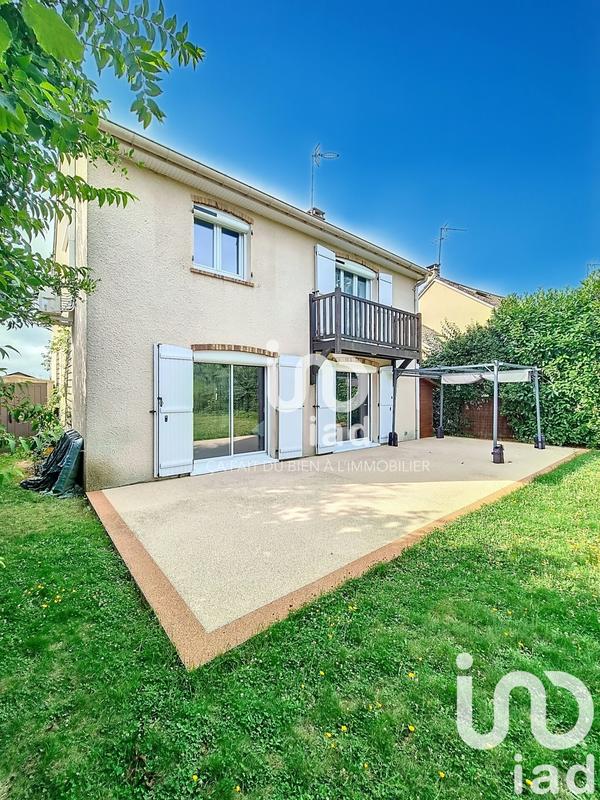 Maison - 167 m² - 8 pièces